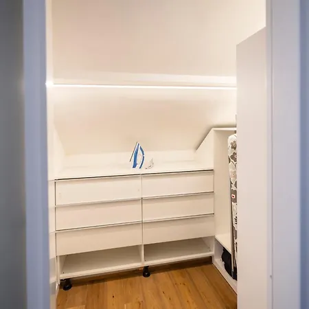 Apartment Elegante Nel Cuore Dei Navigli